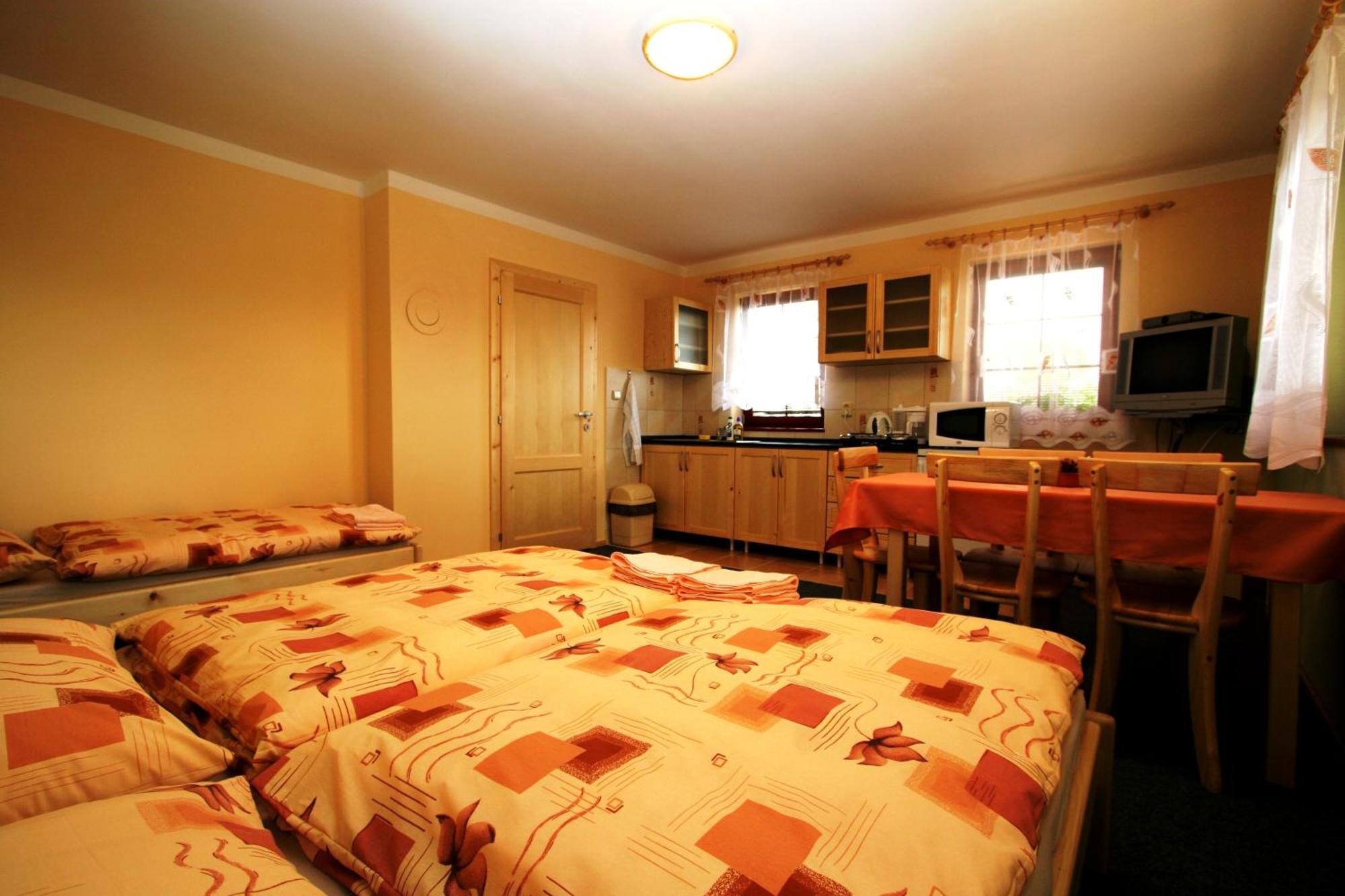 Ada Apartments Липтовски-Трновец Экстерьер фото