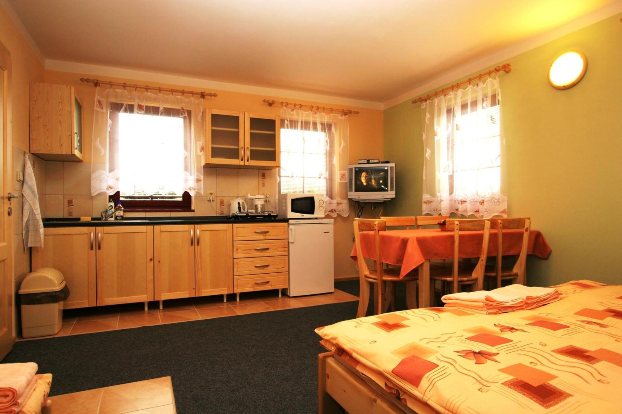 Ada Apartments Липтовски-Трновец Экстерьер фото