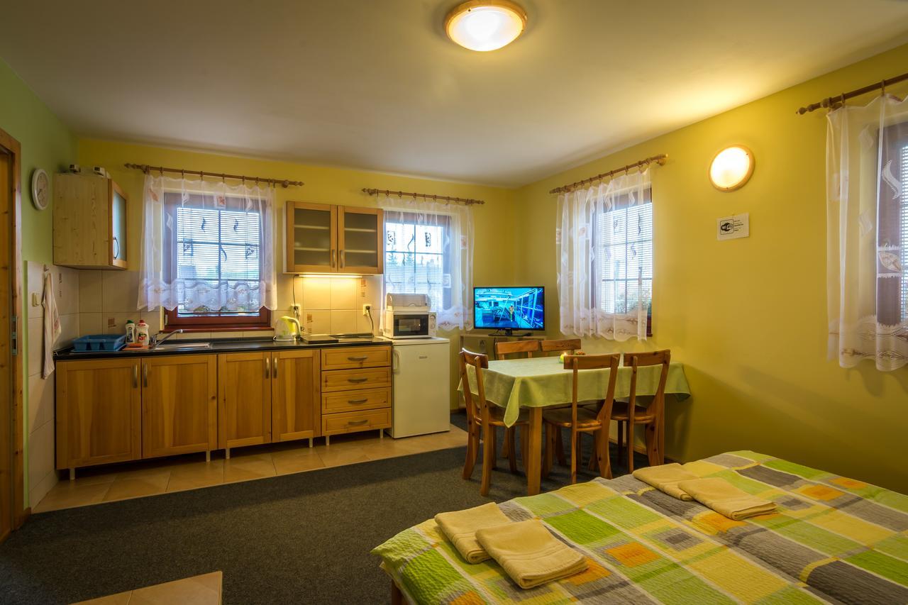 Ada Apartments Липтовски-Трновец Экстерьер фото