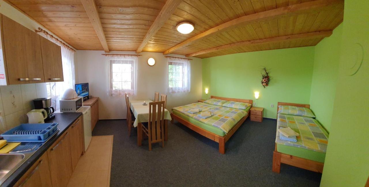 Ada Apartments Липтовски-Трновец Экстерьер фото